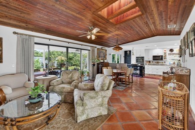 Renovated 2 bedroom, 2.5 bathroom garden paradise on a desirable - photo 12