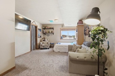 Welcome to this beautiful home in the gated community of Shelley - photo 20