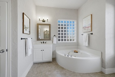 Welcome to this exceptional 4-bed, 3.5-bath home in the highly - photo 20