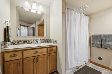 Welcome to this beautiful home in the gated community of Shelley - photo 21