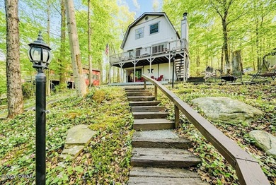 Welcome to this beautifully situated 3-bedroom, 2-bath home - photo 1