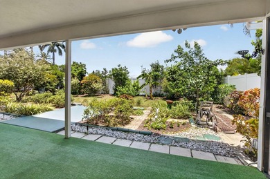 Renovated 2 bedroom, 2.5 bathroom garden paradise on a desirable - photo 21