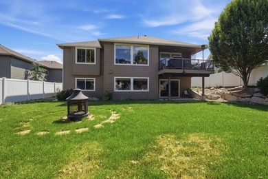 Welcome to this beautiful home in the gated community of Shelley - photo 24