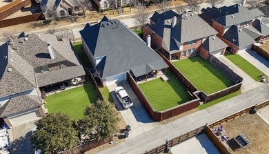 Welcome to this exceptional 4-bed, 3.5-bath home in the highly - photo 33