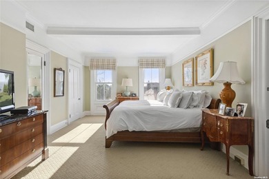 Elegance Meets Modern Comfort in This Waterfront Compound Estate - photo 15