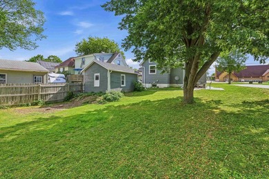 New Price! Charming, Updated, and Move-In Ready This 3-bedroom - photo 16