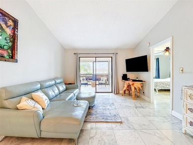 Nestled directly on the Dunedin Causeway, this stunning - photo 18