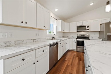 Stunning open-concept ranch in the City of North Pole, this one - photo 10