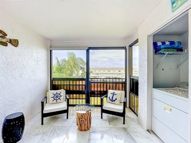 Nestled directly on the Dunedin Causeway, this stunning - photo 21