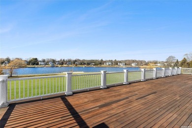 Elegance Meets Modern Comfort in This Waterfront Compound Estate - photo 21