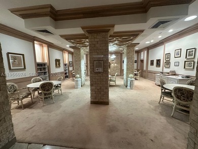 True oceanfront Miami Beach living with direct Atlantic Ocean - photo 25