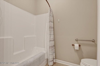 Welcome to this beautifully designed 2-bedroom, 2-bathroom - photo 26