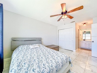 Nestled directly on the Dunedin Causeway, this stunning - photo 29