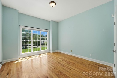 Beautifully Updated Ranch Home / 1.7 Private Acres (double lots) - photo 33