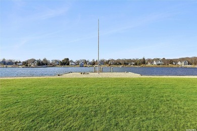 Elegance Meets Modern Comfort in This Waterfront Compound Estate - photo 35