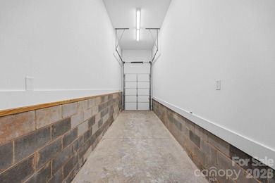 Beautifully Updated Ranch Home / 1.7 Private Acres (double lots) - photo 40