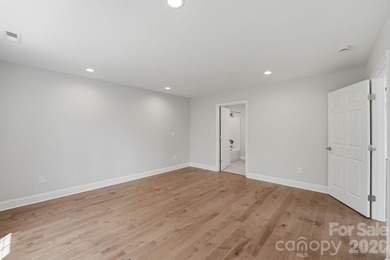 Beautifully Updated Ranch Home / 1.7 Private Acres (double lots) - photo 43