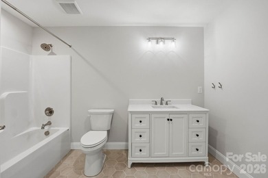 Beautifully Updated Ranch Home / 1.7 Private Acres (double lots) - photo 44