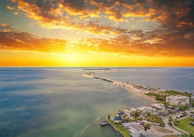 Nestled directly on the Dunedin Causeway, this stunning - photo 45