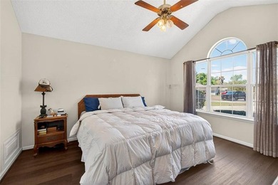 Welcome to this charming single-family home offering comfort - photo 3