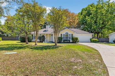 Welcome to this charming single-family home offering comfort - photo 5
