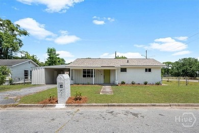Recently Renovated Three Bedroom, 2 Full Bath Split Bedroom Open