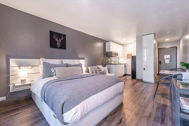 Welcome to this beautifully updated studio in the original - photo 6