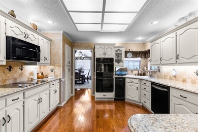 This gorgeous 68-acre estate offers the perfect blend of luxury - photo 11