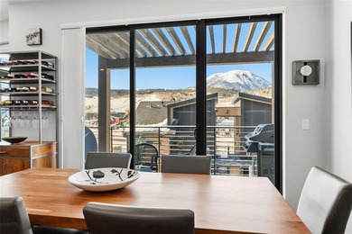 This thoughtfully upgraded River West condo offers modern - photo 15
