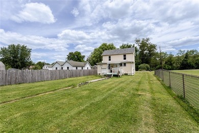Opportunity awaits! This 2 bedroom 1 bath home is ready for your - photo 5