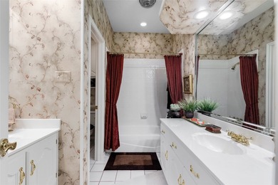 This gorgeous 68-acre estate offers the perfect blend of luxury - photo 19