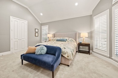 This beautifully renovated two-story home offers 4 bedrooms, 3.5 - photo 20