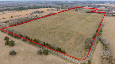 This gorgeous 68-acre estate offers the perfect blend of luxury - photo 33