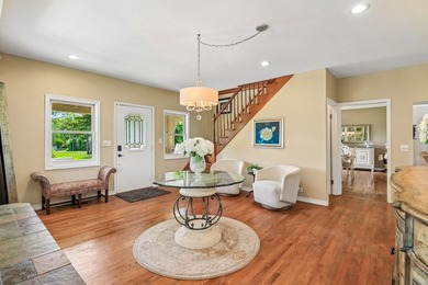 Come experience your everyday vacation home with this beautiful - photo 3
