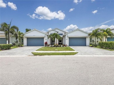 This beautifully maintained 3-bedroom, 2-bath pool villa offers - photo 44