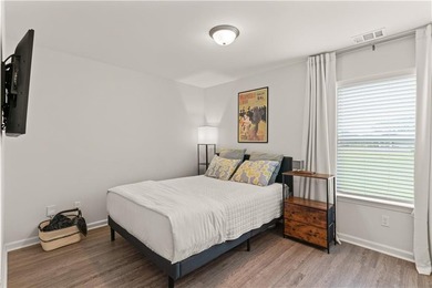 Spacious 5-Bedroom Home on a Corner Lot in Brunswick, GA - Open - photo 8