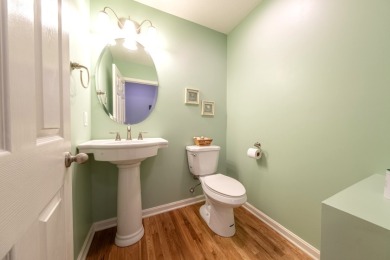 Sleeps 12! 2 Docks, Private String, Boat Storage, LakeFront/View - photo 10