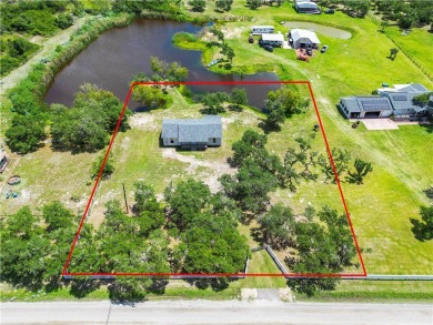Lake Home ActiveUnderContr in Aransas Pass, Texas
