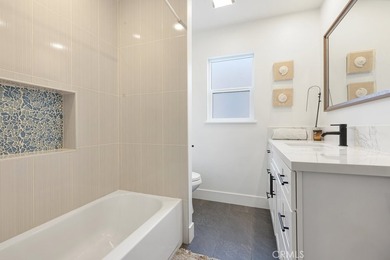 4434 Santa Monica Ave - photo 11