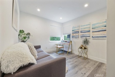 4434 Santa Monica Ave - photo 15