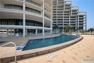 Experience coastal living at Sunchase IV in this spacious - photo 17