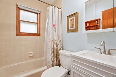 Welcome to 9 Starview Avenue, a beautifully maintained home set - photo 18