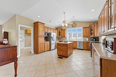 Stunning All-Brick 4-Bedroom Home with Lake Access & Endless - photo 19