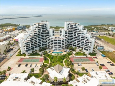 Experience coastal living at Sunchase IV in this spacious - photo 19