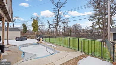 MOTIVATED SELLER; Modern waterfront living meets everyday - photo 19