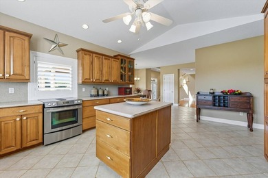 Stunning All-Brick 4-Bedroom Home with Lake Access & Endless - photo 20