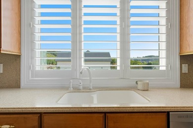 Stunning All-Brick 4-Bedroom Home with Lake Access & Endless - photo 21
