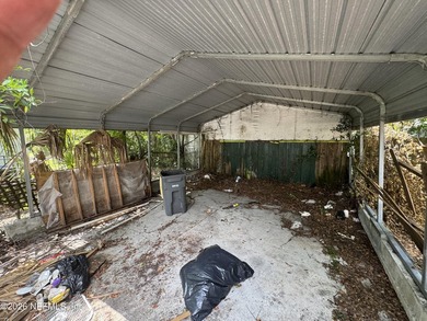 WONDERFUL OPPORTUNITY IN SPRINGFIELD! Built in 1922, this - photo 23