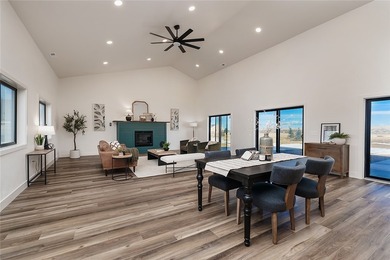 Experience Red Lodge living in this custom-built 3-bedroom, 2 - photo 3