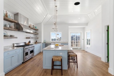 Discover coastal luxury in Stone Harbor with this stunning new - photo 4